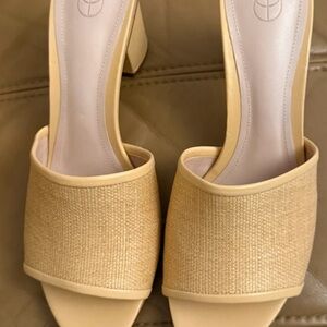 Elegant Beige Women's Mules